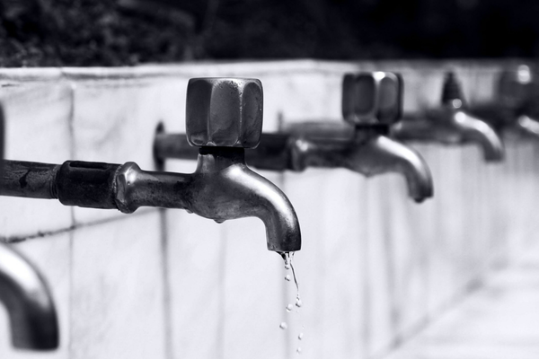 El agua, mejor del grifo